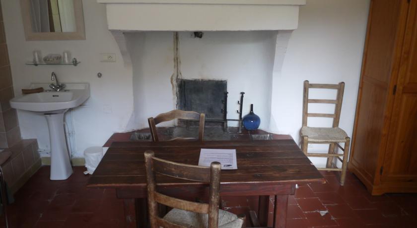 Auberge Des Seguins Buoux Cameră foto