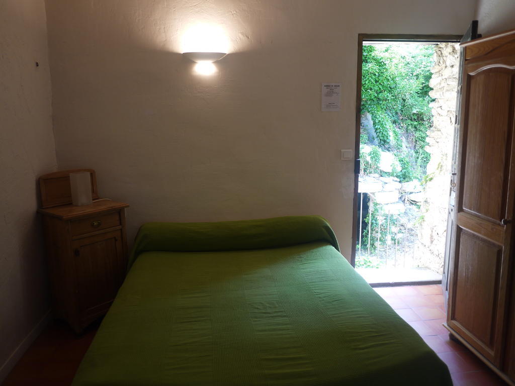 Auberge Des Seguins Buoux Cameră foto