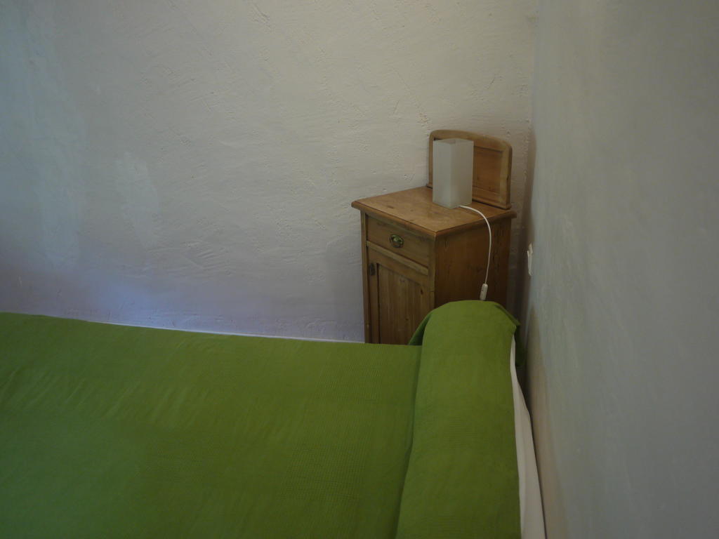 Auberge Des Seguins Buoux Cameră foto