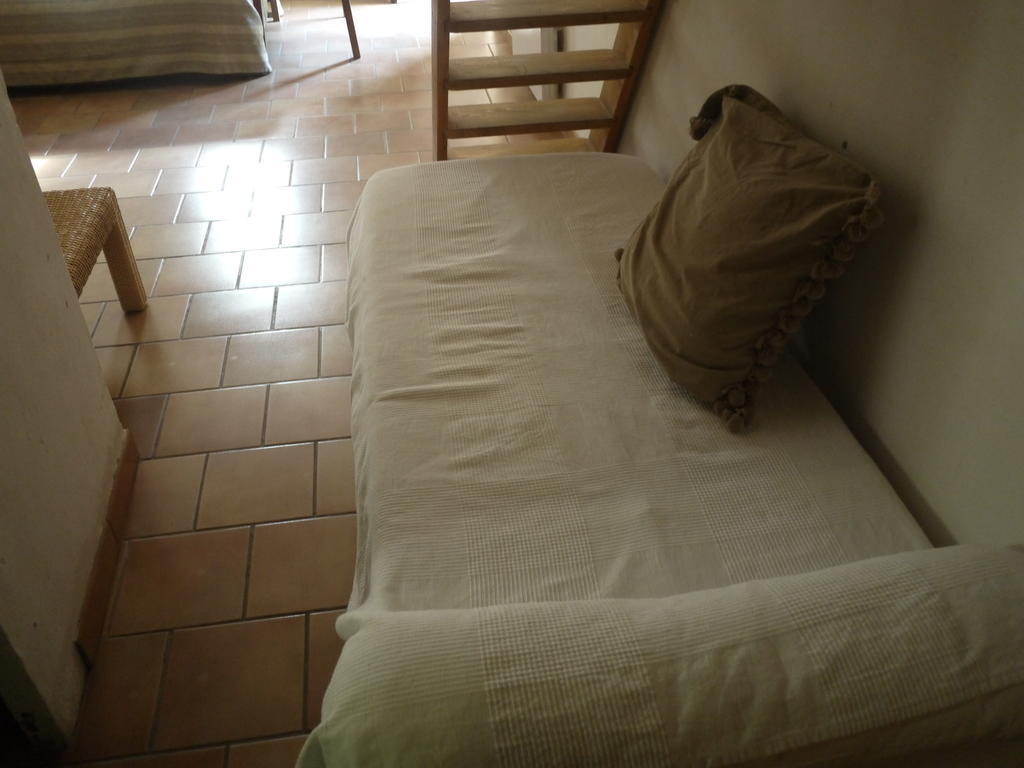 Auberge Des Seguins Buoux Cameră foto